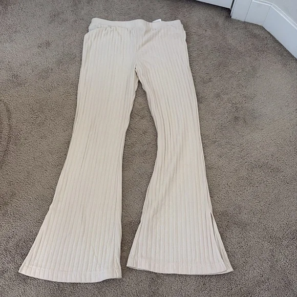 H&M cream pants - Picture 2 of 8